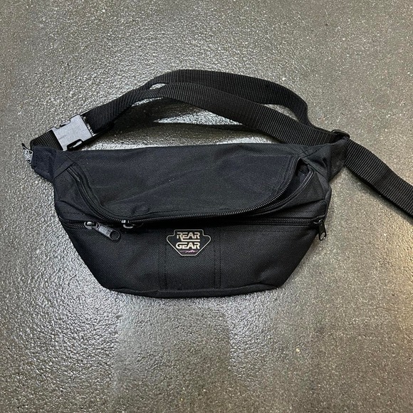 American Vintage Other - Vintage 90s Retro Style Rear Gear Black Fanny Pack Bum Bag Adjustable Waist